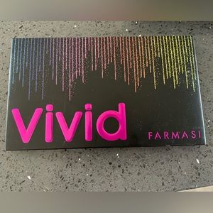 Vivid eyeshadow pallet from Farmasi